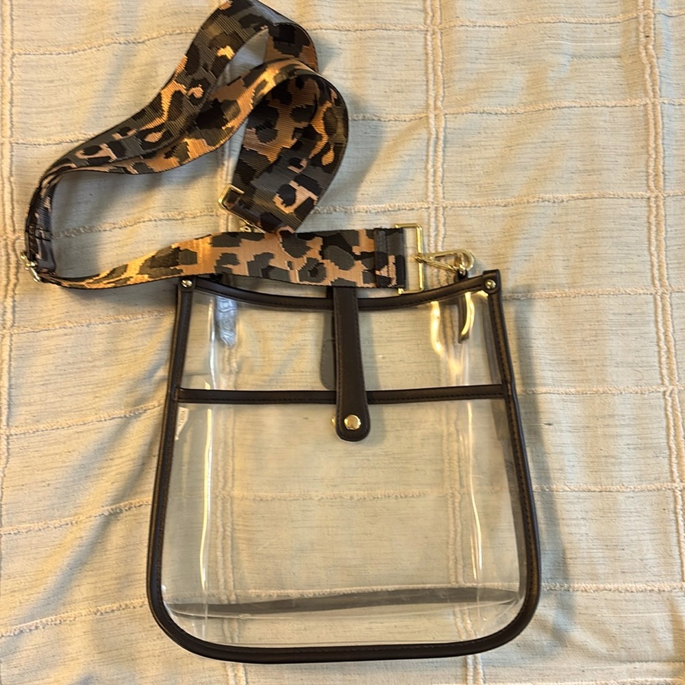 CLEAR CROSSBODY BAG WITH ADJUSTABLE LEOPARD PRINT STRAP